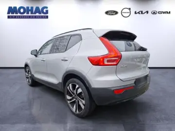 VOLVO XC40 2WD Plus Dark ACC Bliss Keyless Camera H&K