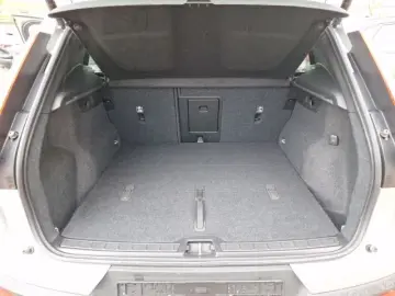 VOLVO XC40 2WD Plus Dark ACC Bliss Keyless Camera H&K