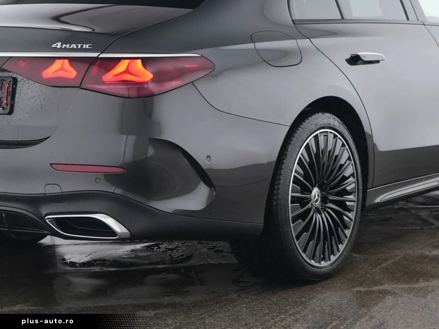 MERCEDES-BENZ E 400 e 4M  AMG Night Pano Digit LEDER Burm DC