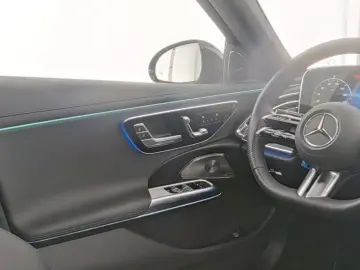 MERCEDES-BENZ E 400 e 4M  AMG Night Pano Digit LEDER Burm DC