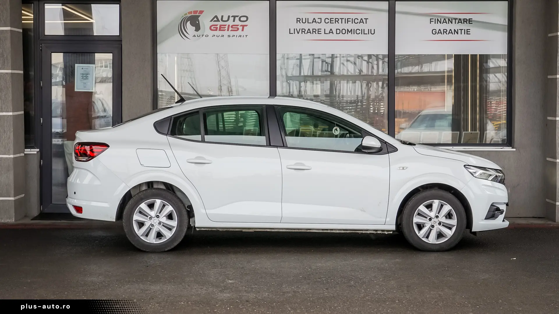 DACIA LOGAN TCE 90 MT