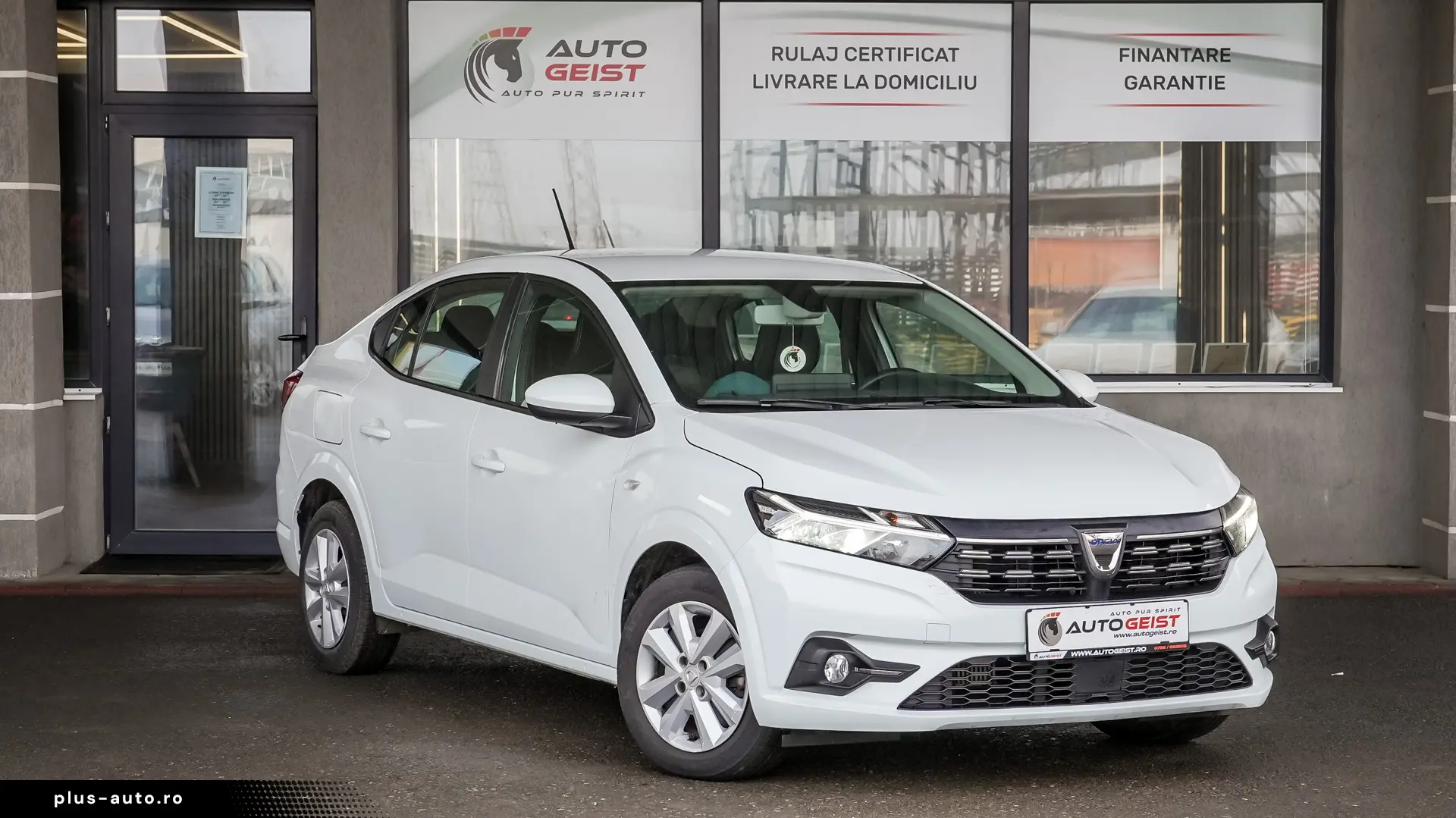 DACIA LOGAN TCE 90 MT