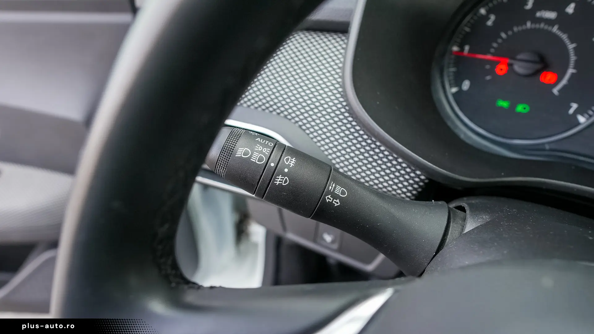 DACIA LOGAN TCE 90 MT