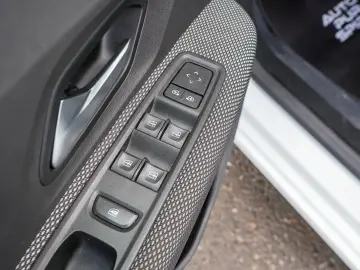 DACIA LOGAN TCE 90 MT