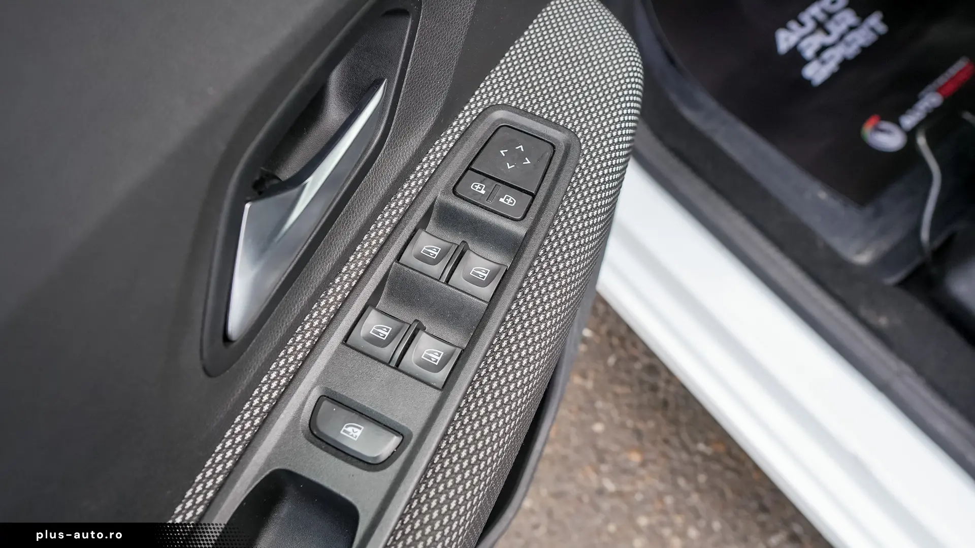 DACIA LOGAN TCE 90 MT