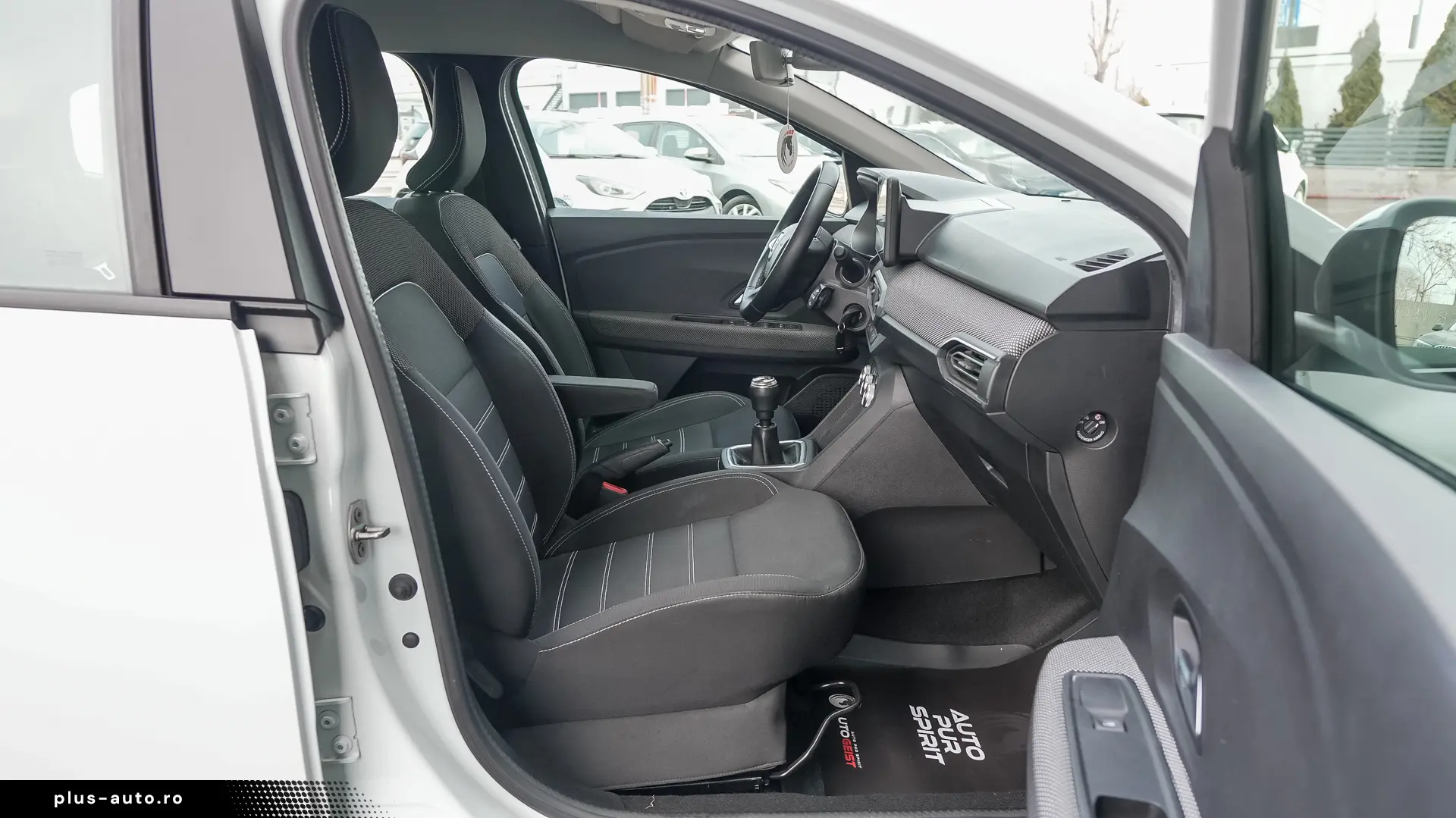 DACIA LOGAN TCE 90 MT