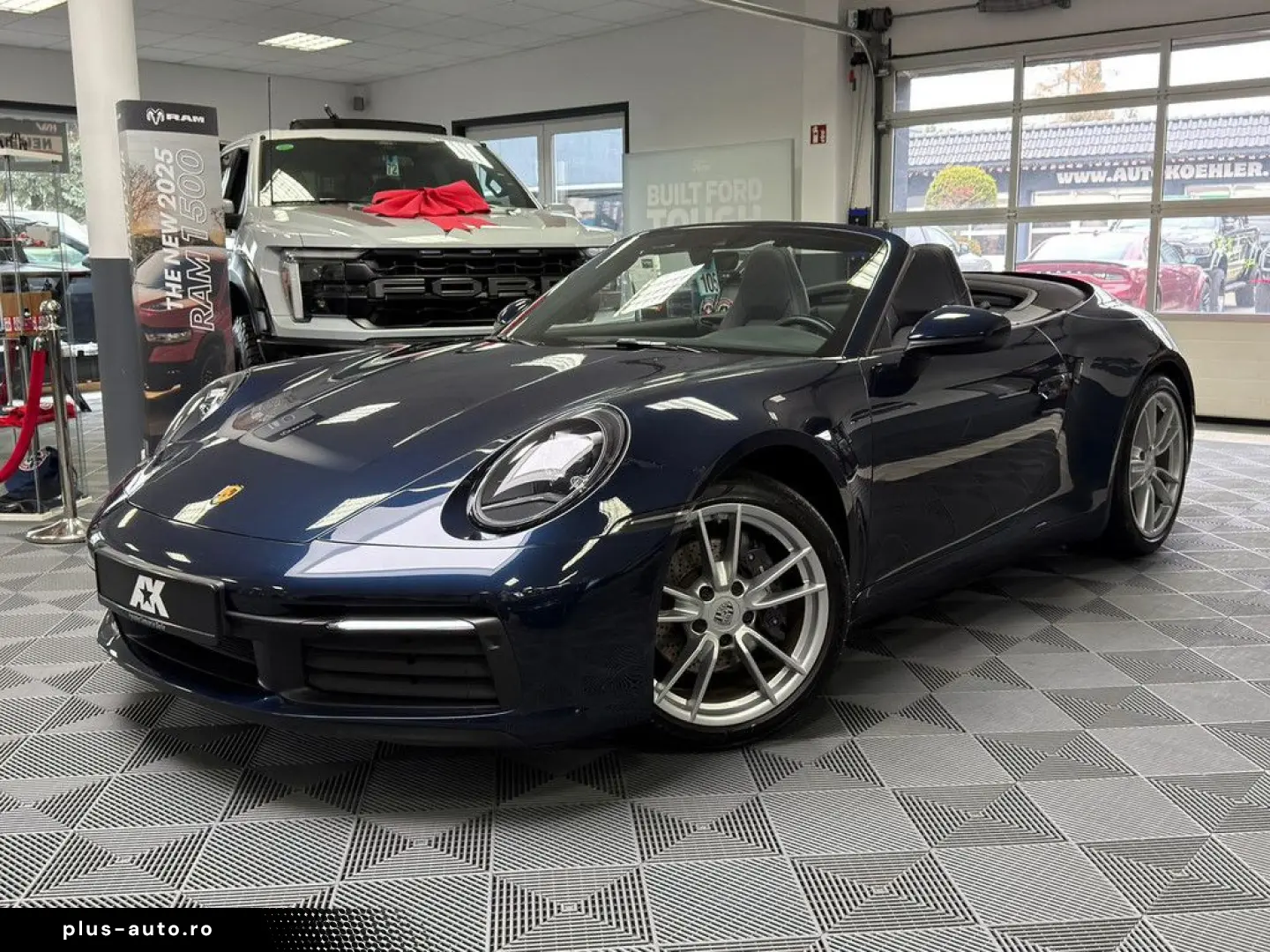 PORSCHE 992 Carrera Cabriolet Sitzklima BOSE PASM Servic