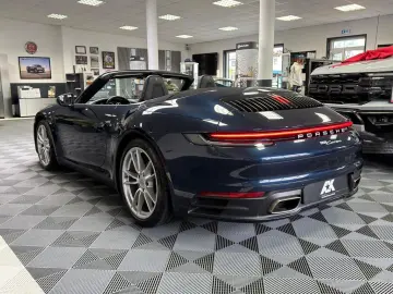 PORSCHE 992 Carrera Cabriolet Sitzklima BOSE PASM Servic