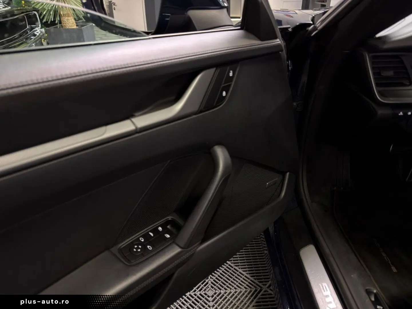 PORSCHE 992 Carrera Cabriolet Sitzklima BOSE PASM Servic