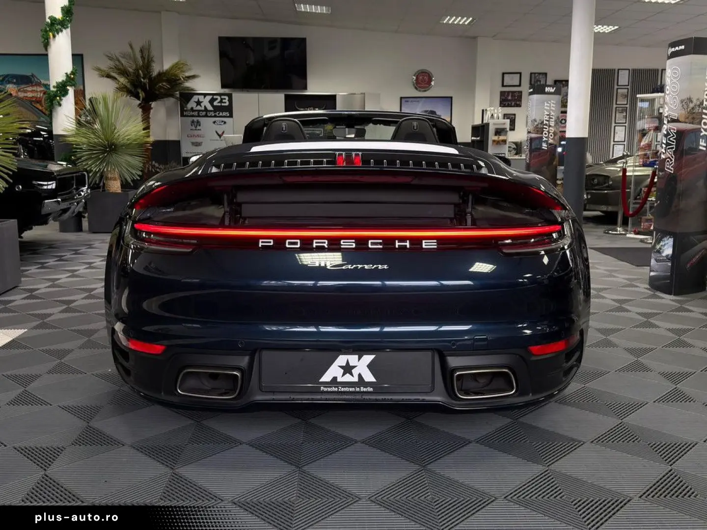 PORSCHE 992 Carrera Cabriolet Sitzklima BOSE PASM Servic