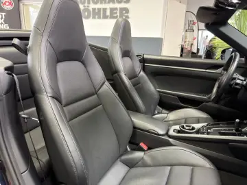 PORSCHE 992 Carrera Cabriolet Sitzklima BOSE PASM Servic