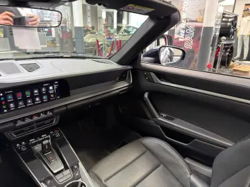 PORSCHE 992 Carrera Cabriolet Sitzklima BOSE PASM Servic