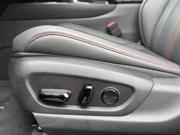 Lexus UX 300h F-Sport Navi LED ACC AWD 4x4