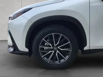 Lexus NX 350hNX350h 4x4 Executive Alle Extras Modell2