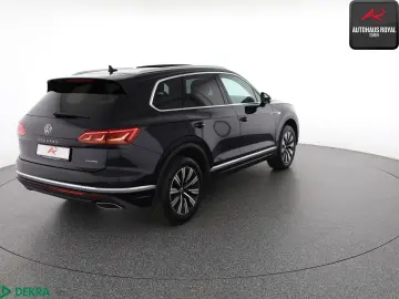 VW Touareg 3.0 eHybrid 4M 360GRAD ACC MATRIX 1.HAND