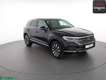 VW Touareg 3.0 eHybrid 4M 360GRAD ACC MATRIX 1.HAND