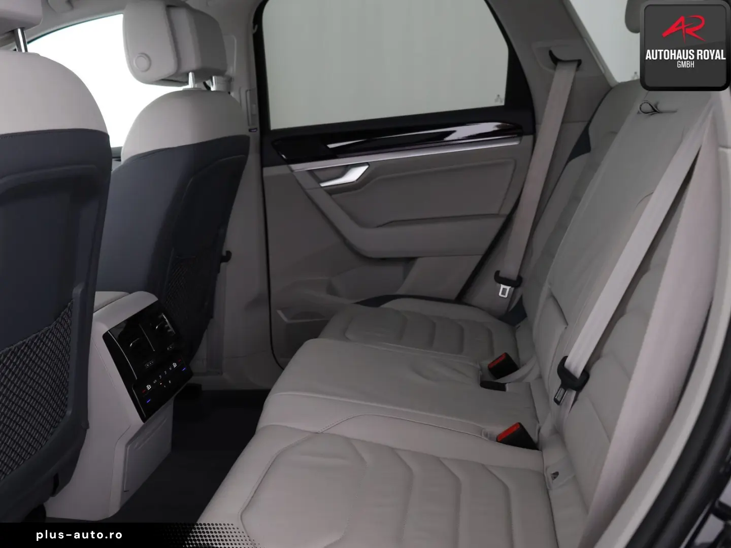 VW Touareg 3.0 eHybrid 4M 360GRAD ACC MATRIX 1.HAND