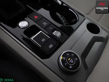 VW Touareg 3.0 eHybrid 4M 360GRAD ACC MATRIX 1.HAND