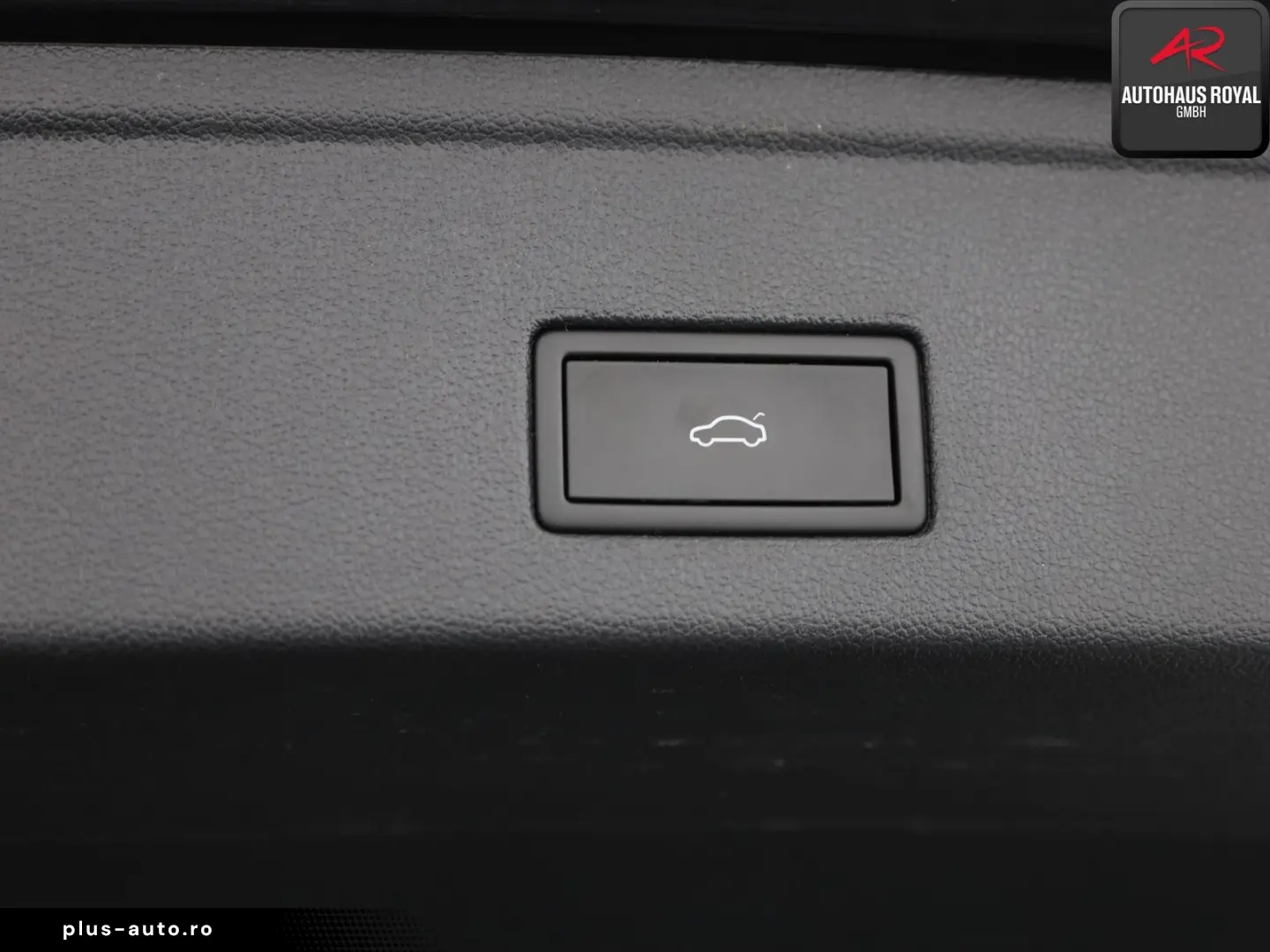 VW Touareg 3.0 eHybrid 4M 360GRAD ACC MATRIX 1.HAND