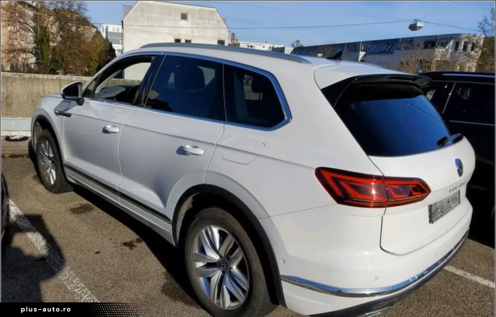 VW Touareg 3.0 V6 e-Hybr Eleg     AZN-Förderung