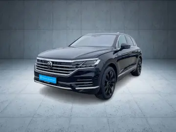 VW Touareg Elegance eHybrid 4M Tiptr AHK Pano Nacht