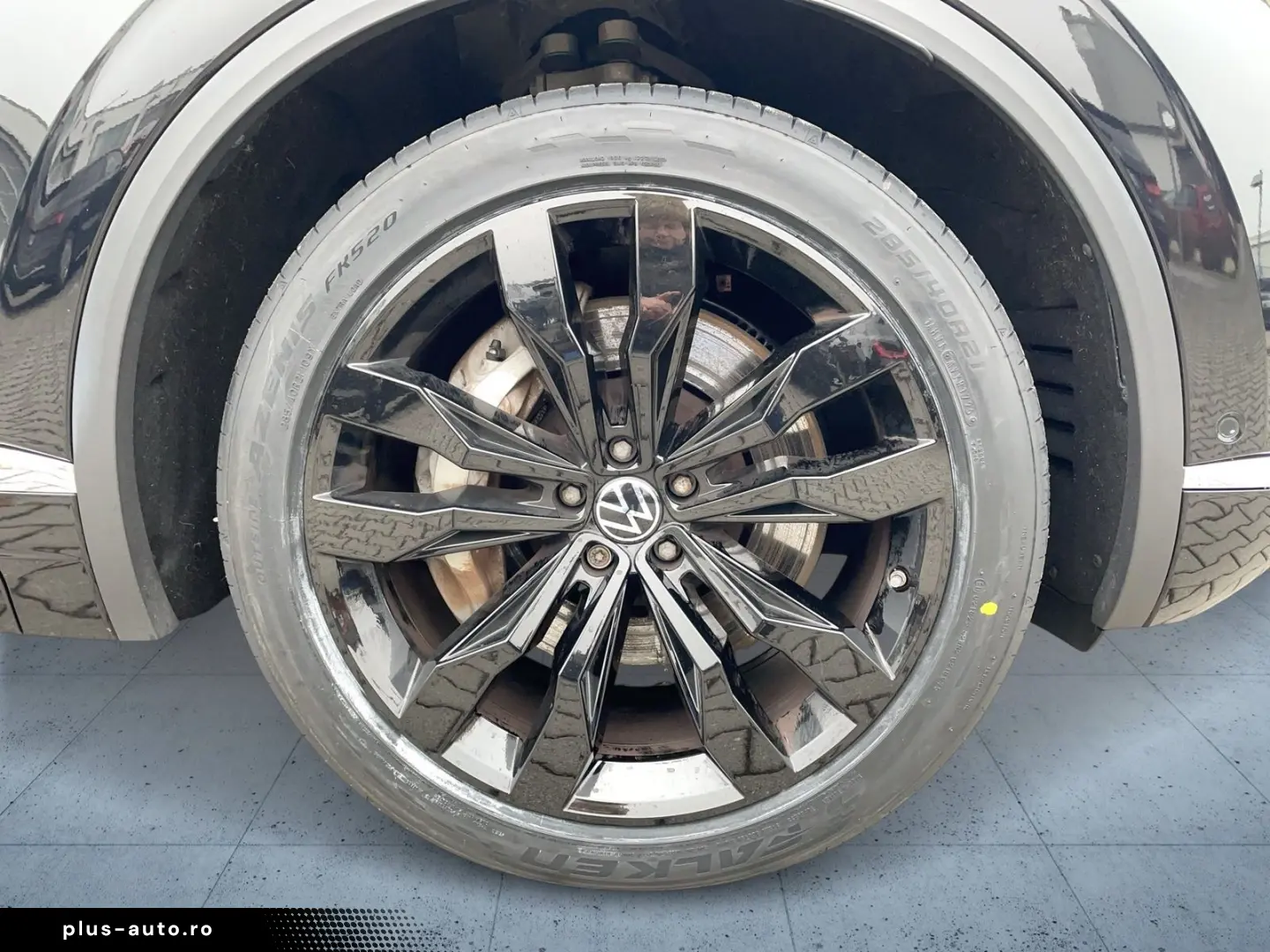 VW Touareg Elegance eHybrid 4M Tiptr AHK Pano Nacht