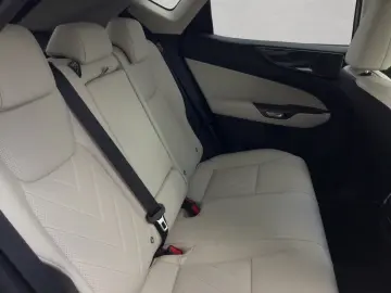 Lexus NX 350h 4x4 Executive Alle Extras Mod