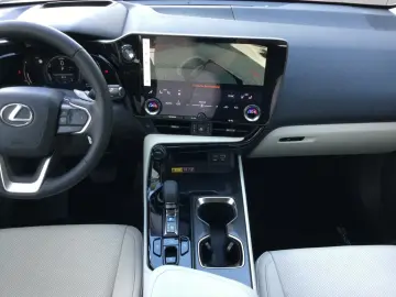 Lexus NX 350h 4x4 Executive Alle Extras Mod