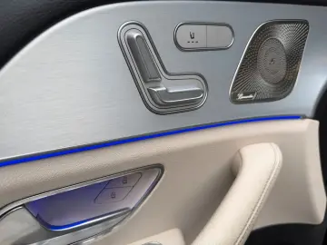 MERCEDES-BENZ GLE 350 de 4Matic AMG Burmester Ambiente 360