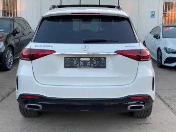 MERCEDES-BENZ GLE350e AMG 4M_Panorama_Distronic_Fahr&hellip;