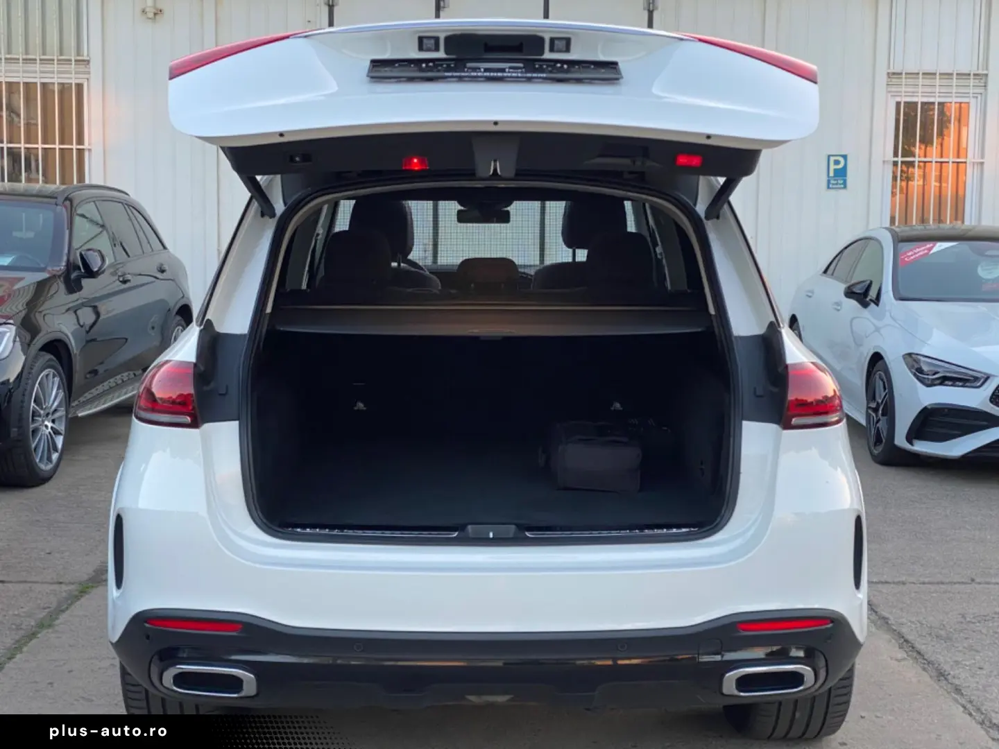 MERCEDES-BENZ GLE350e AMG 4M_Panorama_Distronic_Fahr&hellip;