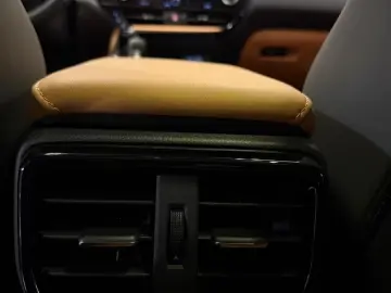 Lexus NX 350h - LUXURY-4 WD-MARK L.