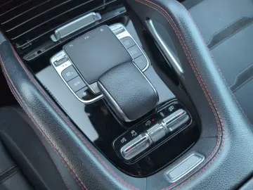 MERCEDES-BENZ  4M   Pano AHK HUD Distro Klappen-AGA