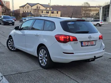 Opel Astra J 2012 1.7 CDTI 110 CP euro 5