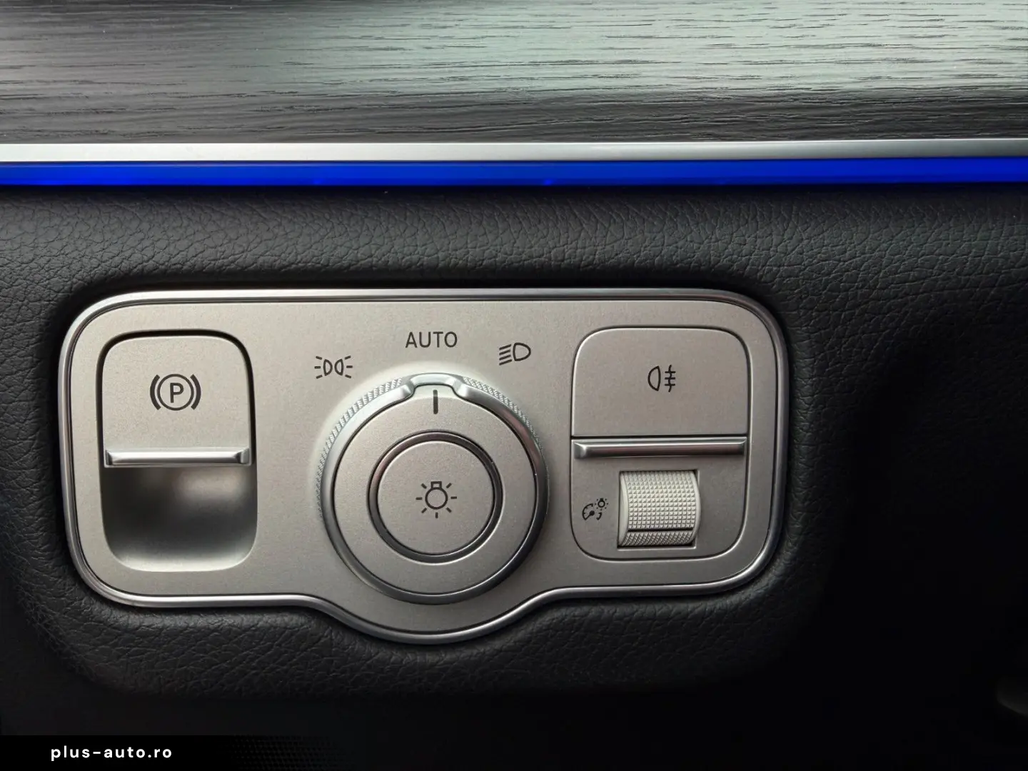 MERCEDES-BENZ GLE 300d Coupe 3x AMG Line Pano Vollau&hellip;