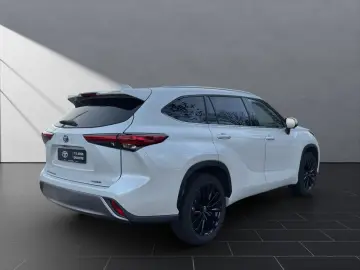 TOYOTA Highlander Hybrid Luxury 7 SITZER AHK LEDER HuD