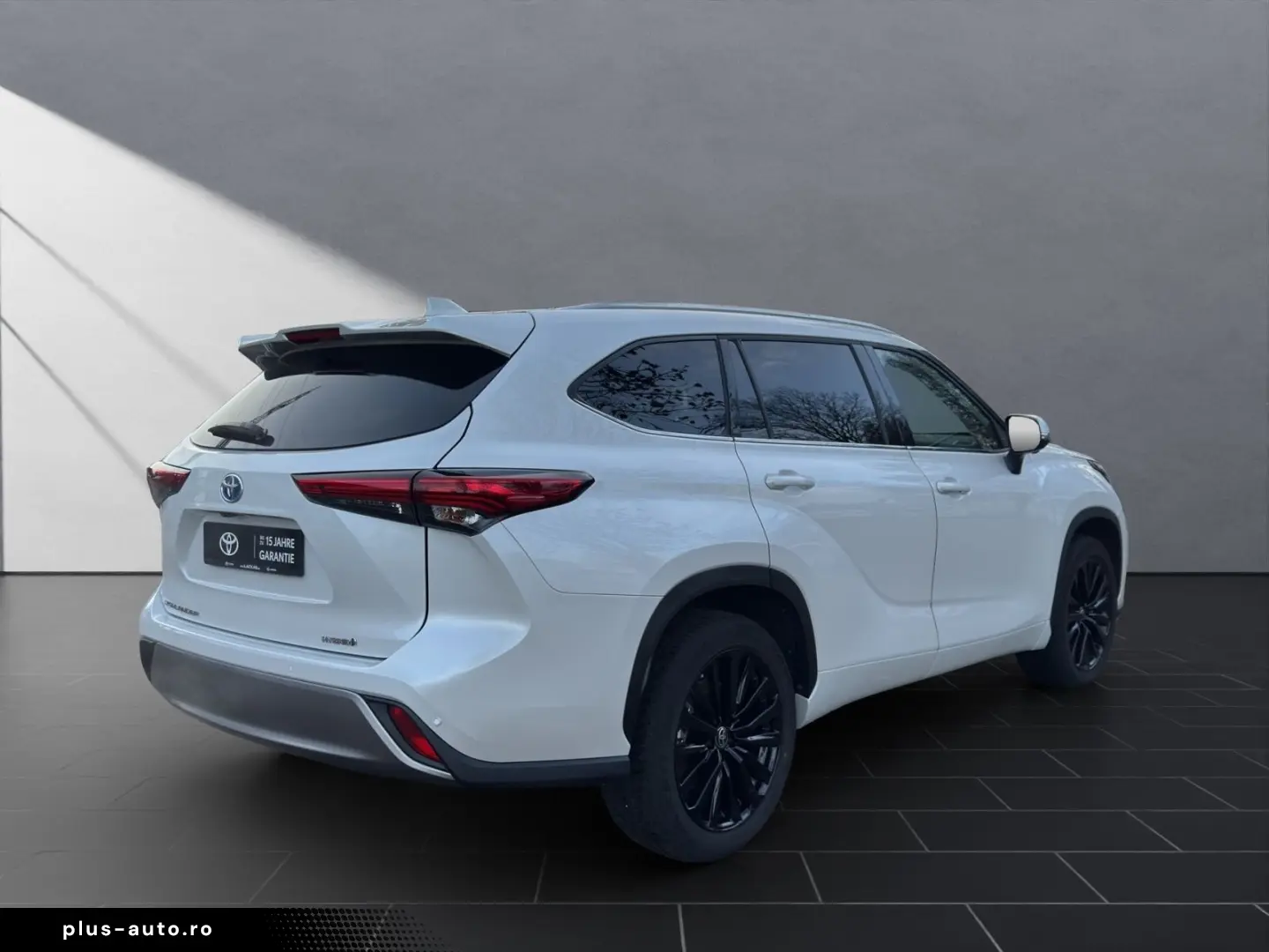 TOYOTA Highlander Hybrid Luxury 7 SITZER AHK LEDER HuD