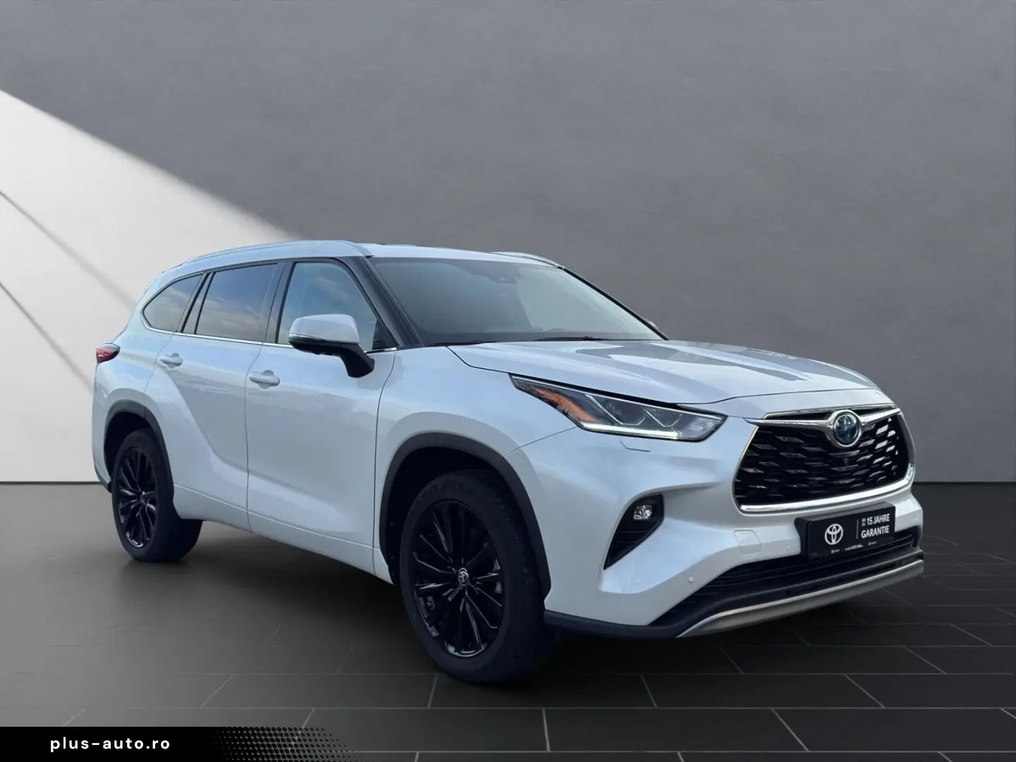 TOYOTA Highlander Hybrid Luxury 7 SITZER AHK LEDER HuD