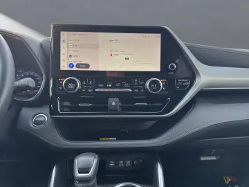 TOYOTA Highlander Hybrid Luxury 7 SITZER AHK LEDER HuD