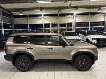 TOYOTA LC 250 - TEC EDITION-PANORAMA-HEADUP-JBL-74490-