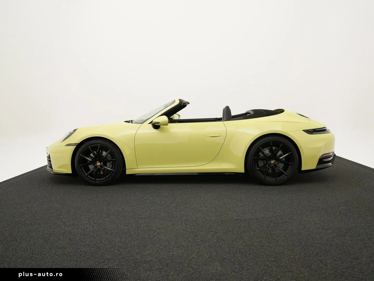 PORSCHE 992 Carrera Cabrio