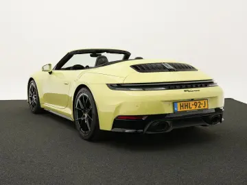 PORSCHE 992 Carrera Cabrio