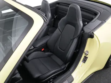 PORSCHE 992 Carrera Cabrio