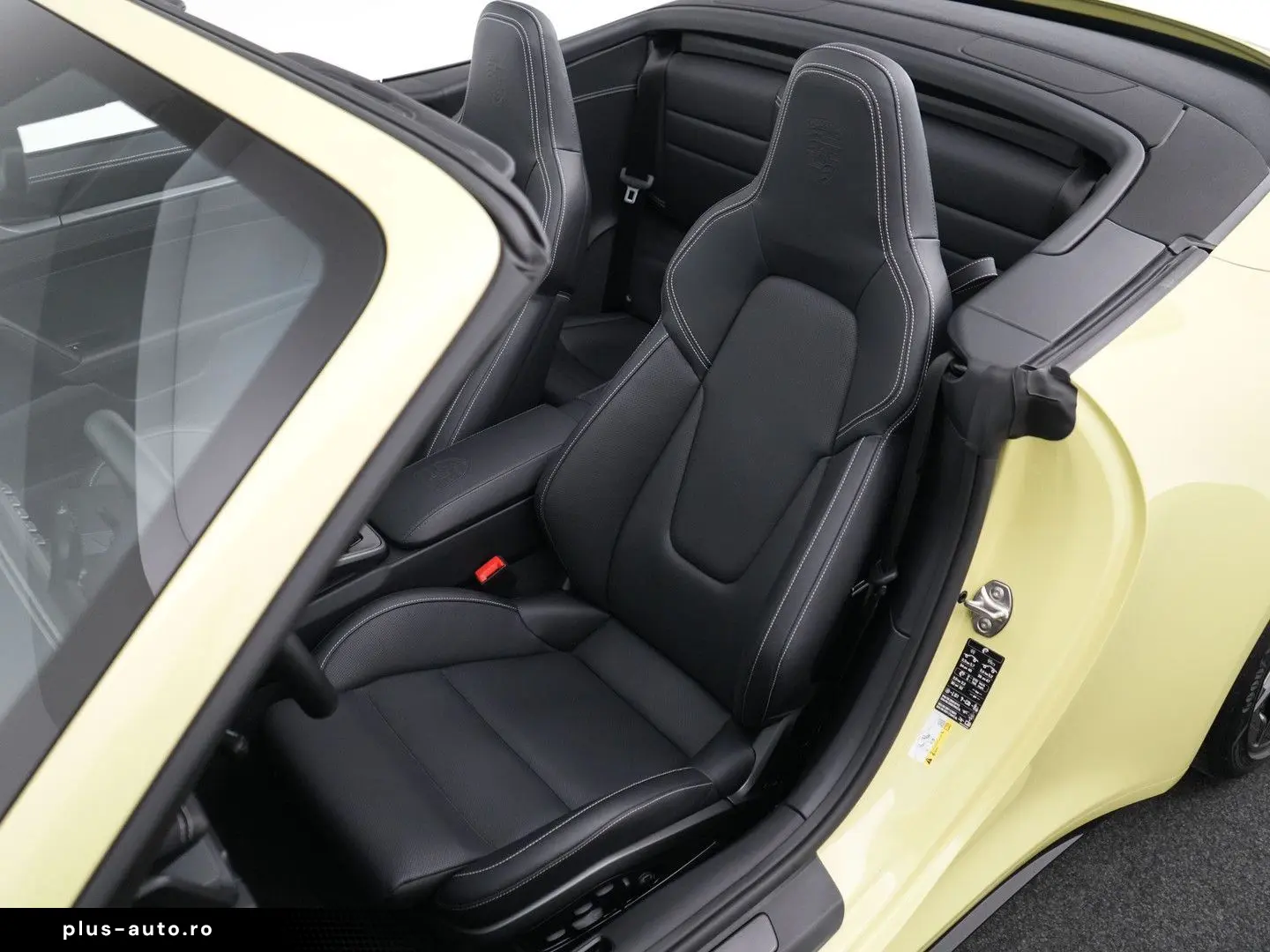 PORSCHE 992 Carrera Cabrio