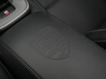 PORSCHE 992 Carrera Cabrio