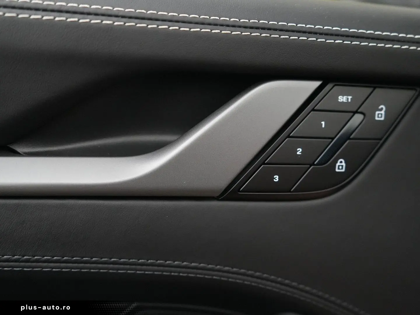 PORSCHE 992 Carrera Cabrio