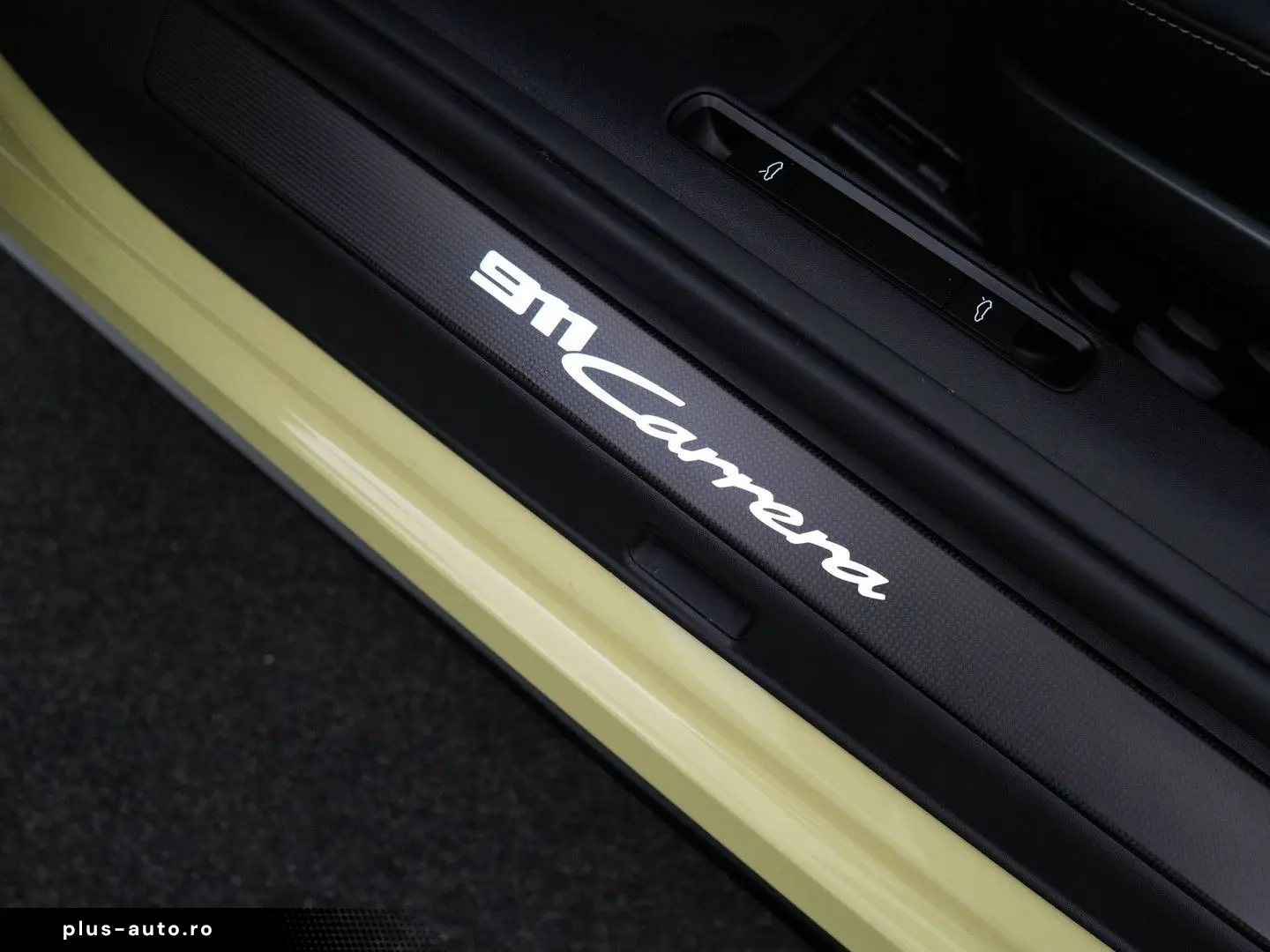 PORSCHE 992 Carrera Cabrio