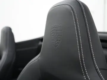 PORSCHE 992 Carrera Cabrio