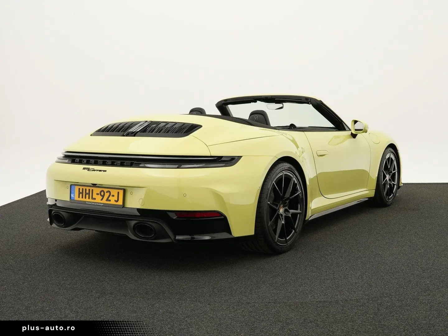 PORSCHE 992 Carrera Cabrio