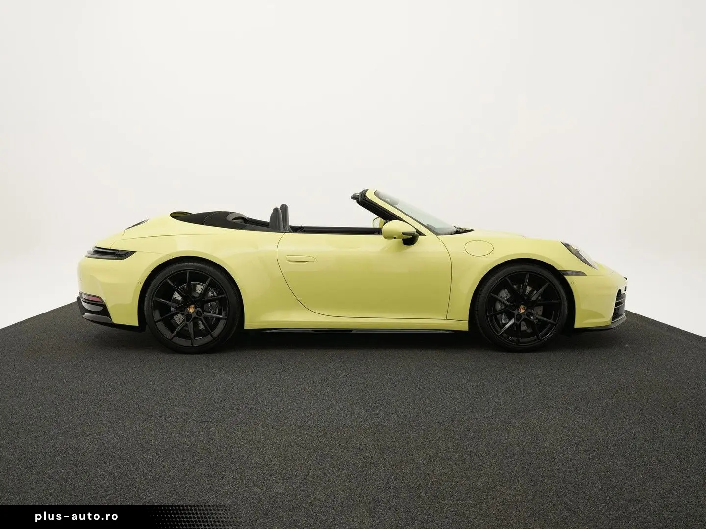 PORSCHE 992 Carrera Cabrio